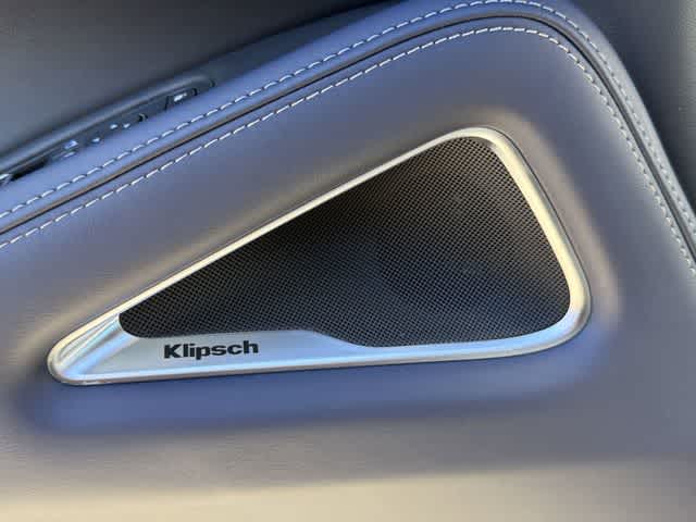 Thumbnail: 2026 INFINITI QX60 - 10