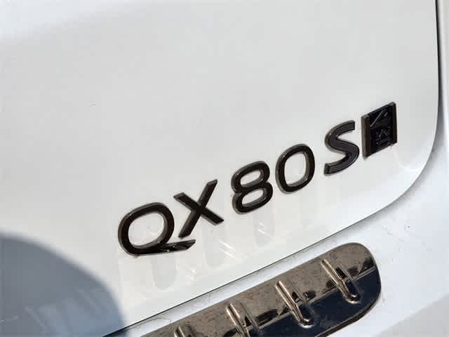 Thumbnail: 2026 INFINITI QX80 - 7