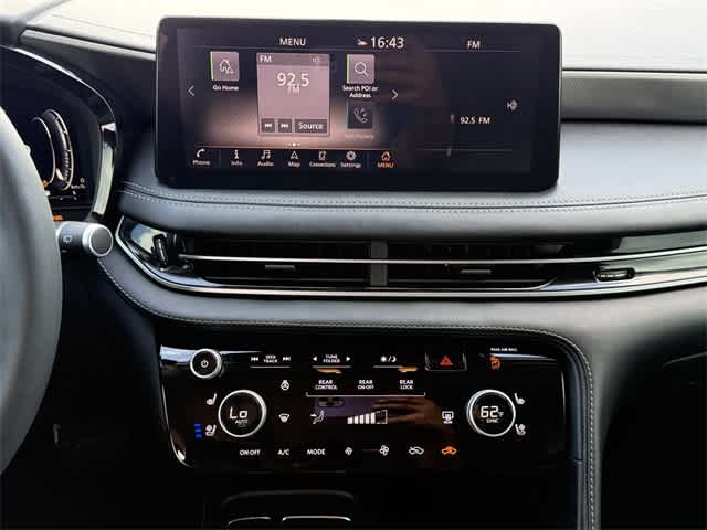 Thumbnail: 2022 INFINITI QX60 - 18