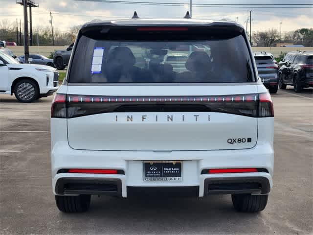 Thumbnail: 2026 INFINITI QX80 - 5