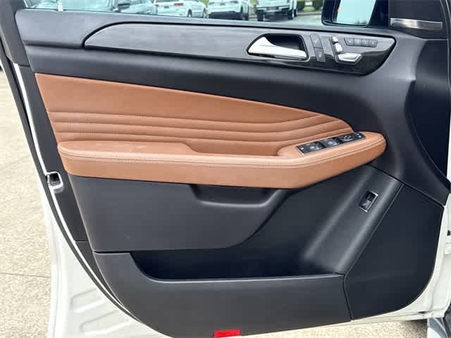 Thumbnail: 2019 Mercedes-Benz GLE - 8