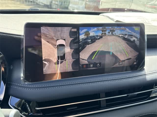 Thumbnail: 2026 INFINITI QX60 - 26