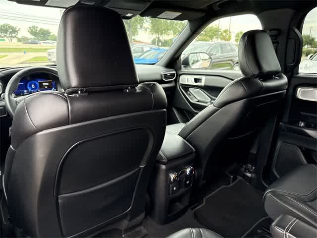 2020 Ford Explorer ST 13