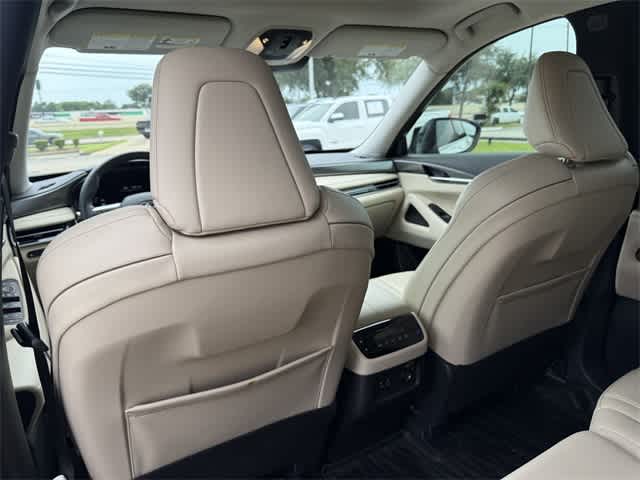 Thumbnail: 2023 INFINITI QX60 - 14