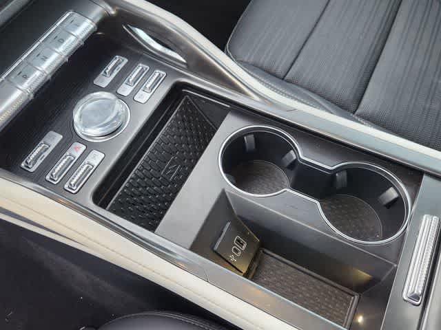 Thumbnail: 2024 Lincoln Nautilus - 18