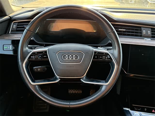 Thumbnail: 2019 Audi e-tron - 17