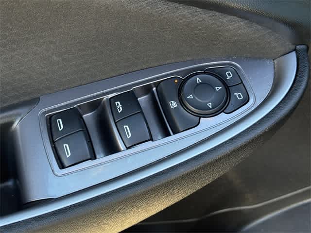 Thumbnail: 2023 Chevrolet Malibu - 9