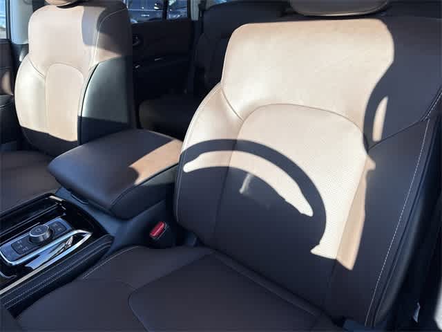 Thumbnail: 2024 INFINITI QX80 - 12