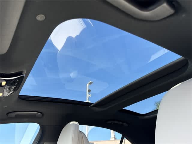 Thumbnail: 2023 Mercedes-Benz C-Class - 24