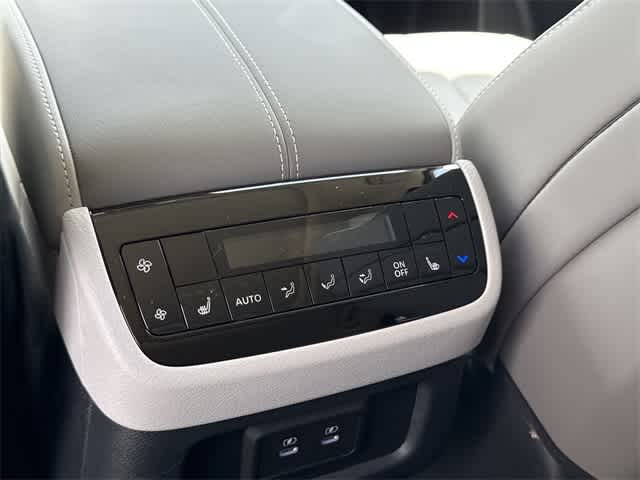 Thumbnail: 2026 INFINITI QX60 - 19