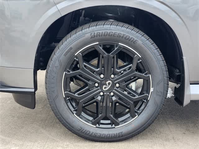 Thumbnail: 2026 INFINITI QX80 - 8