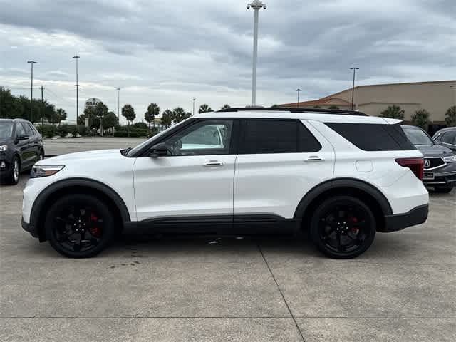 2020 Ford Explorer ST 2