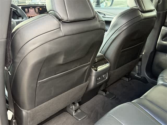 Thumbnail: 2022 INFINITI QX60 - 14