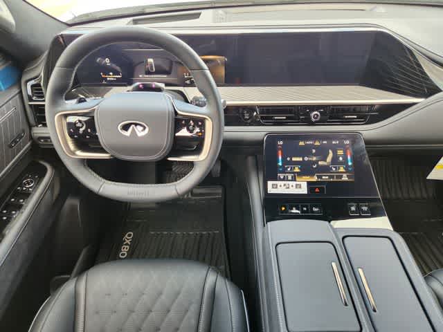 Thumbnail: 2026 INFINITI QX80 - 16
