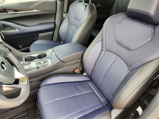 Thumbnail: 2026 INFINITI QX60 - 11