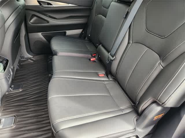 Thumbnail: 2026 INFINITI QX60 - 13