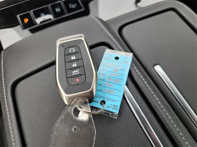 Thumbnail: 2026 INFINITI QX80 - 20