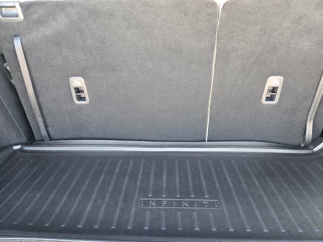 Thumbnail: 2026 INFINITI QX60 - 18