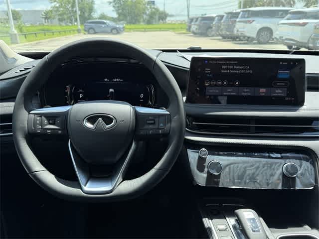 Thumbnail: 2026 INFINITI QX60 - 16