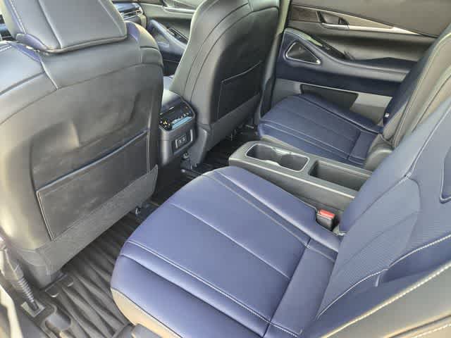 Thumbnail: 2026 INFINITI QX60 - 12