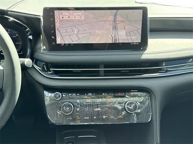 Thumbnail: 2026 INFINITI QX60 - 17