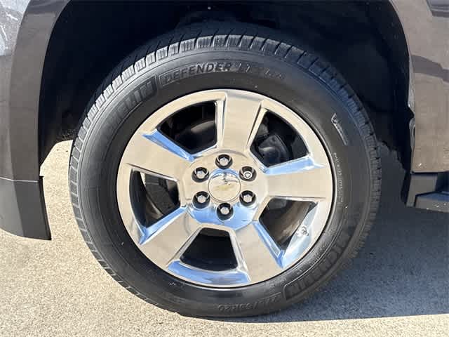 Thumbnail: 2017 Chevrolet Tahoe - 7