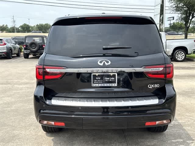 2022 INFINITI QX80 Premium Select 2