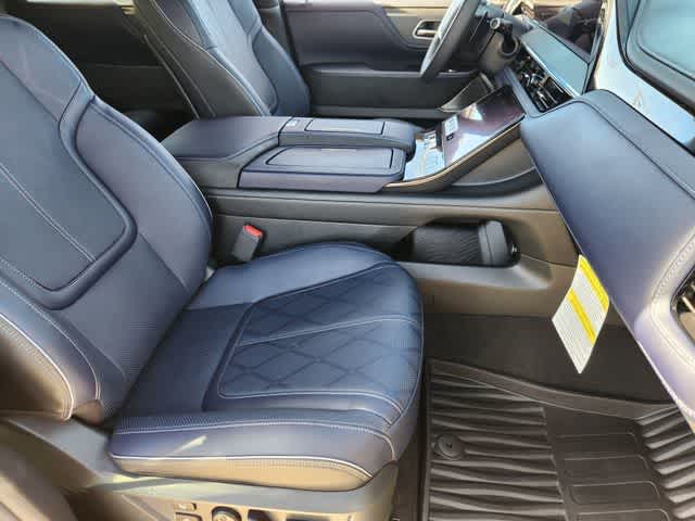 Thumbnail: 2026 INFINITI QX80 - 14