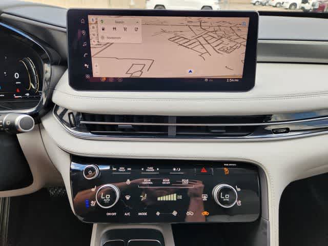 Thumbnail: 2026 INFINITI QX60 - 16