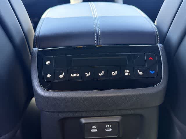 Thumbnail: 2026 INFINITI QX60 - 21