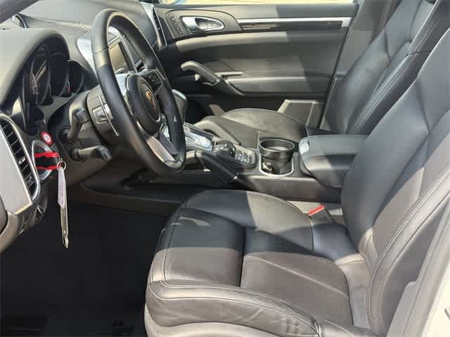 Thumbnail: 2016 Porsche Cayenne - 10