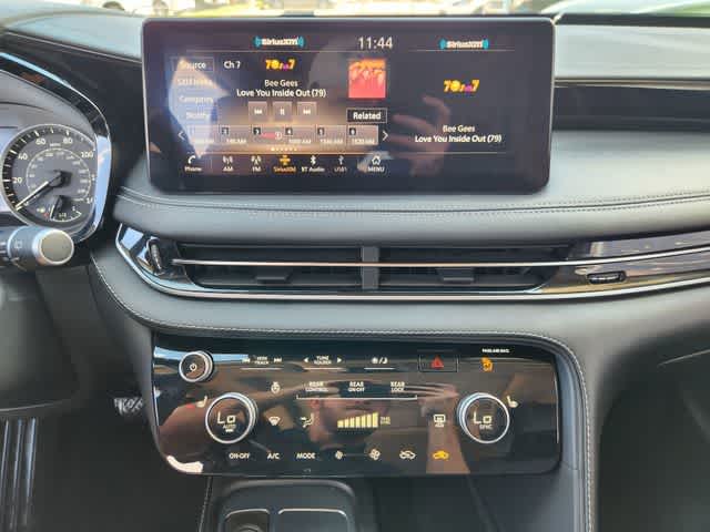 Thumbnail: 2023 INFINITI QX60 - 16