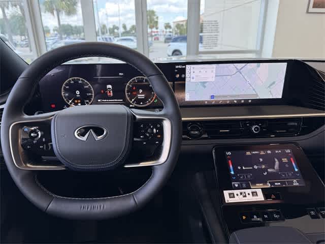 Thumbnail: 2026 INFINITI QX80 - 17