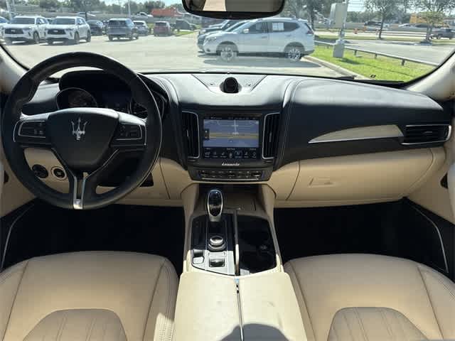 Thumbnail: 2018 Maserati Levante - 17
