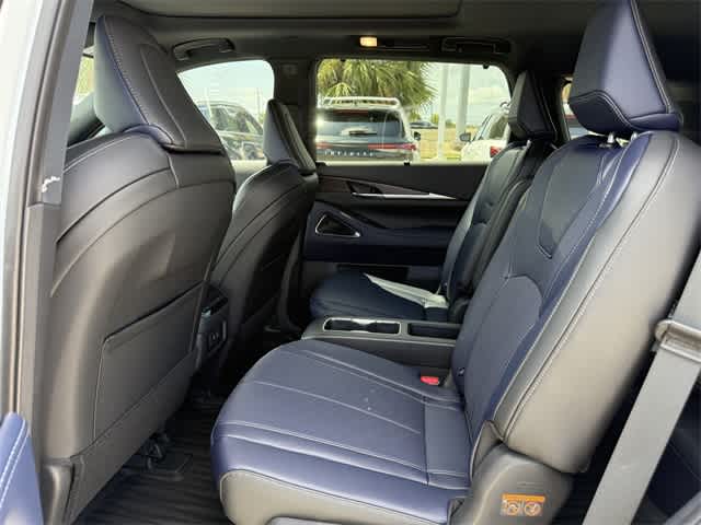 Thumbnail: 2026 INFINITI QX60 - 13