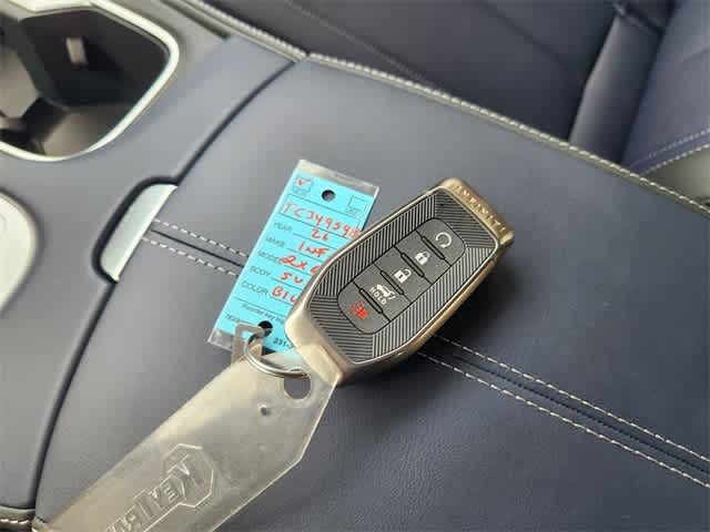 Thumbnail: 2026 INFINITI QX60 - 20