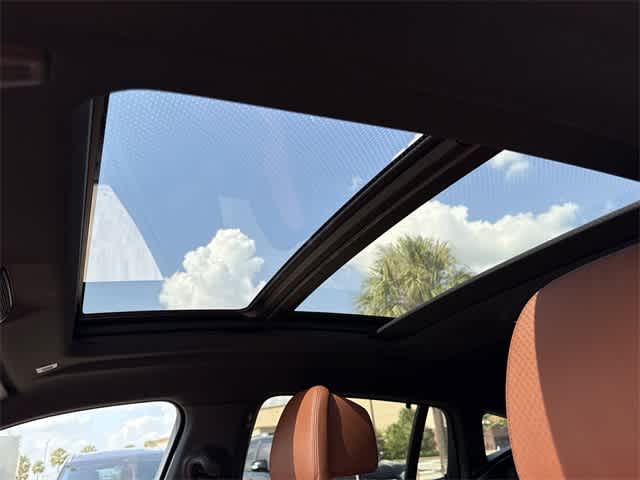 Thumbnail: 2022 BMW X6 - 25