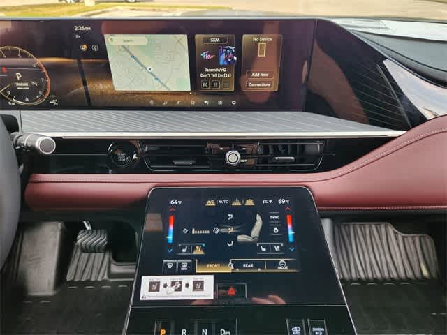 Thumbnail: 2026 INFINITI QX80 - 16