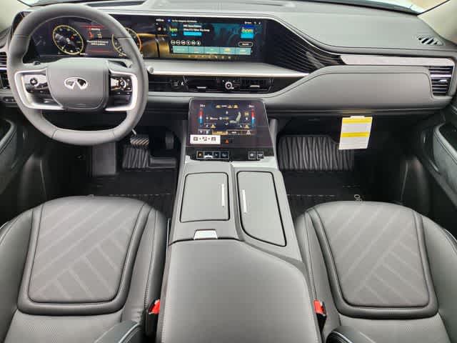 Thumbnail: 2026 INFINITI QX80 - 10