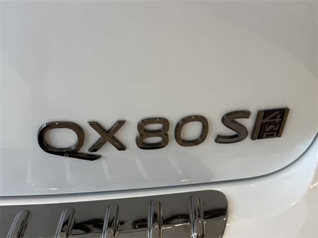 Thumbnail: 2026 INFINITI QX80 - 7