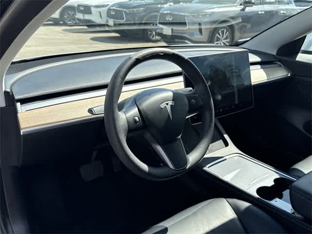 Thumbnail: 2021 Tesla Model 3 - 9