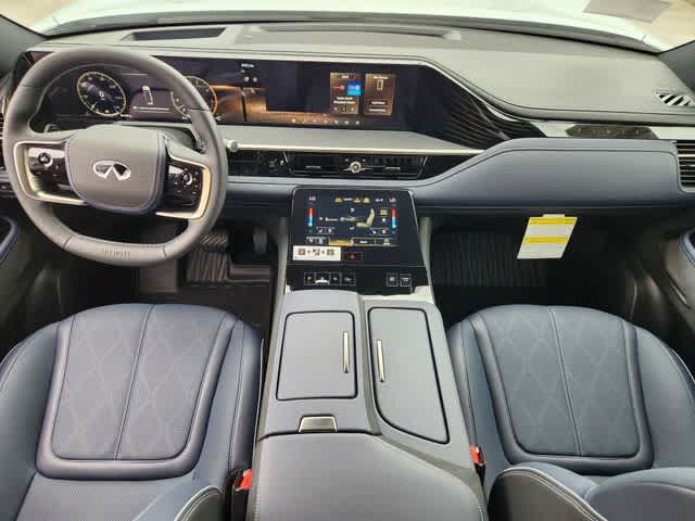 Thumbnail: 2026 INFINITI QX80 - 10