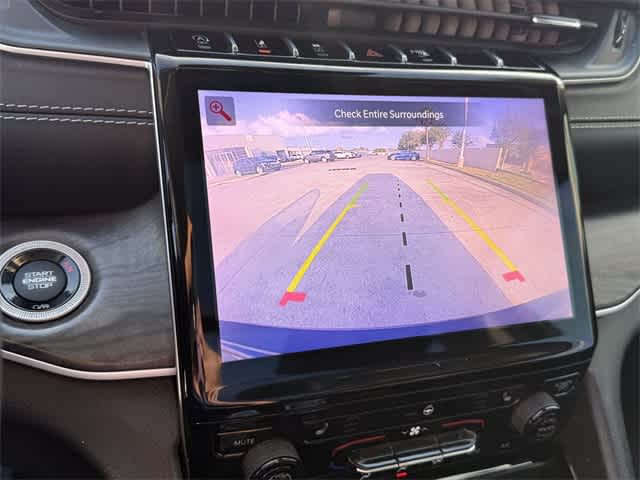 Thumbnail: 2023 Jeep Grand Cherokee - 23