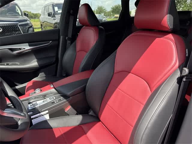 Thumbnail: 2025 INFINITI QX50 - 10