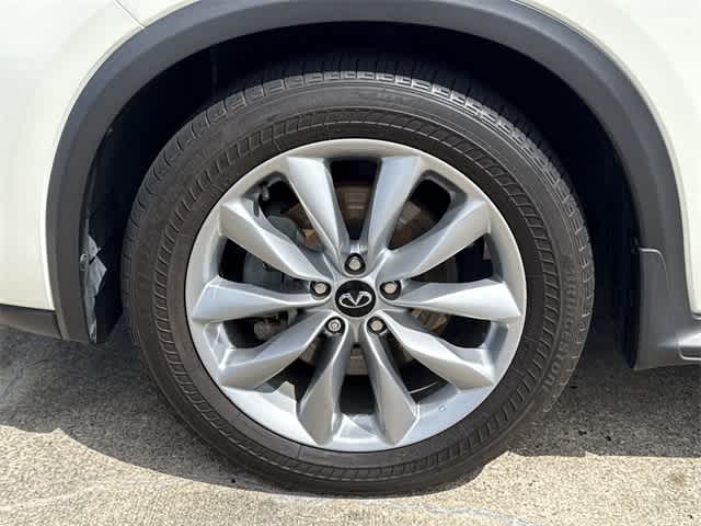 2022 INFINITI QX50 Luxe 8