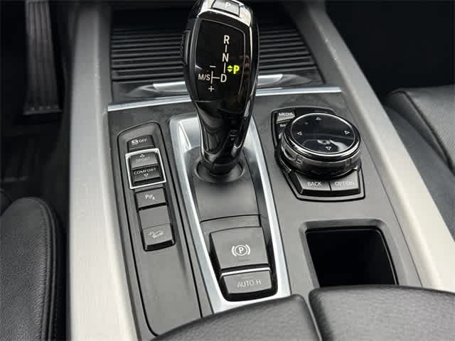 Thumbnail: 2015 BMW X5 - 17