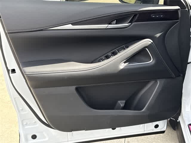 Thumbnail: 2026 INFINITI QX60 - 8