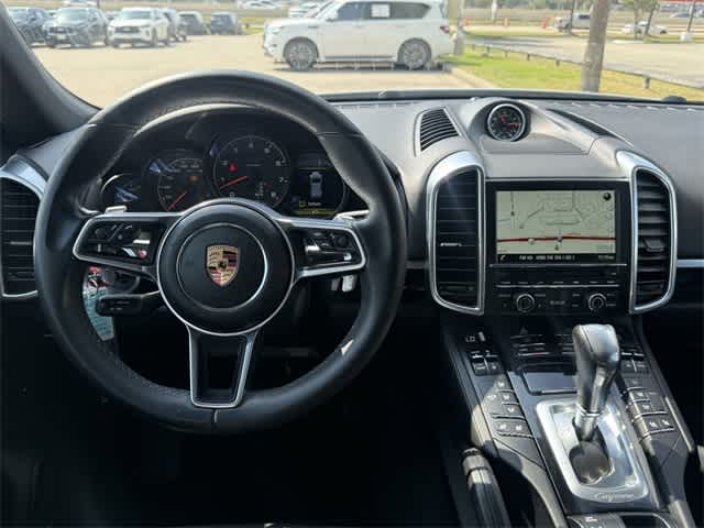 Thumbnail: 2016 Porsche Cayenne - 15