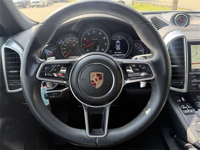 Thumbnail: 2016 Porsche Cayenne - 16