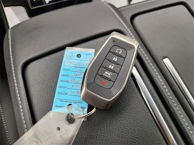 Thumbnail: 2026 INFINITI QX80 - 20